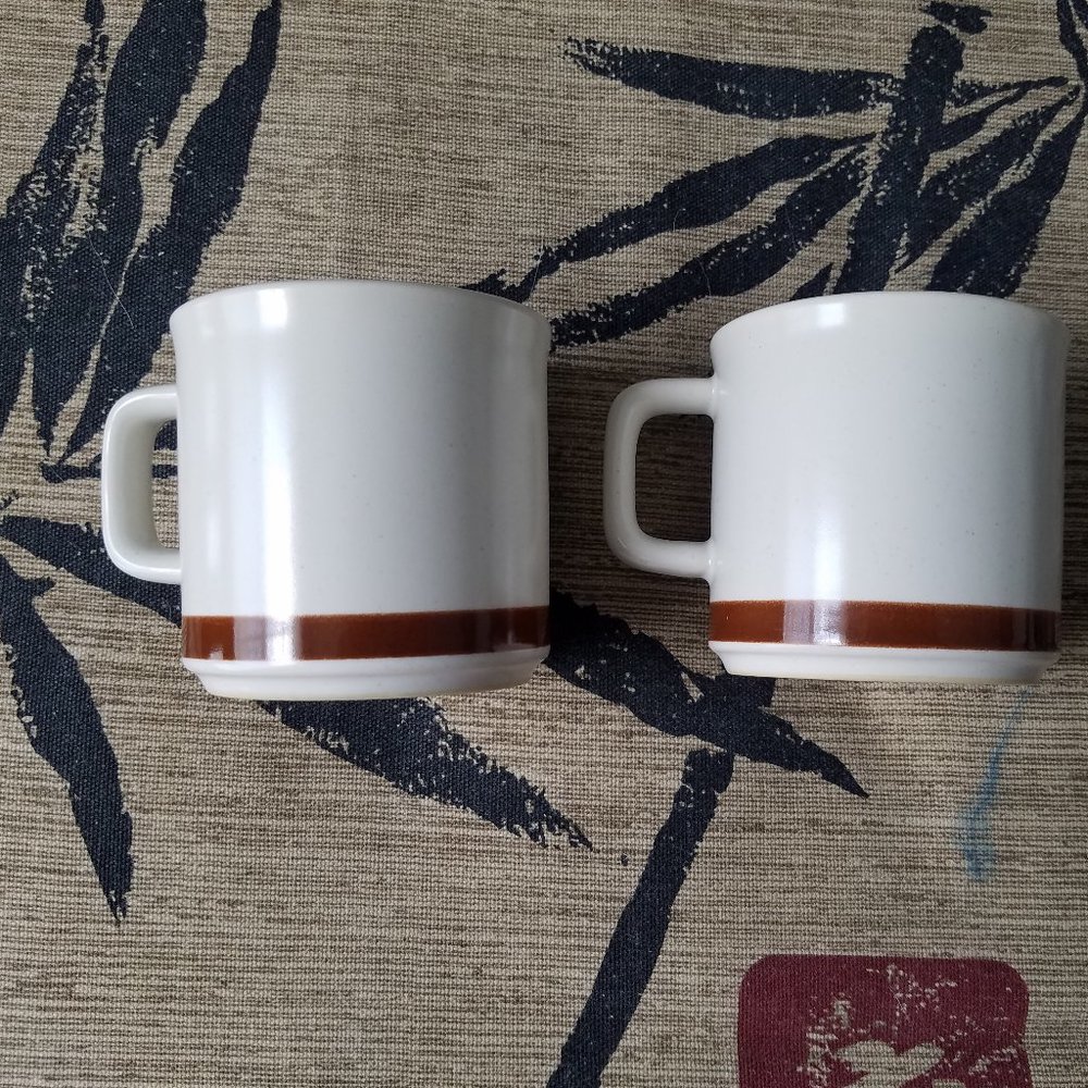 Woodhaven Collection Vintage Stoneware mugs